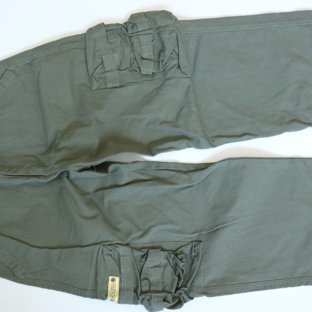 b.u.m pants - Picture 2 of 7